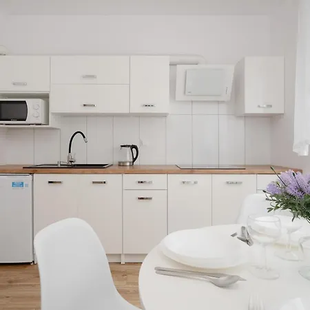 Bright & Comfy Studio Legnicka By Renters * Вроцлав