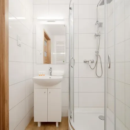 Bright & Comfy Studio Legnicka By Renters