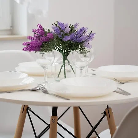 Bright & Comfy Studio Legnicka By Renters Апартаменты *